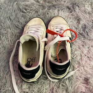 Off-White White and Black Sneakers